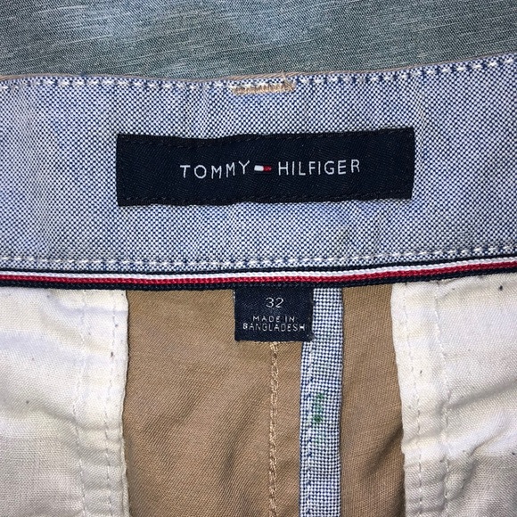 Tommy Hilfiger Men’s Shorts - Sand Khaki - Picture 3 of 3